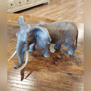 Seven Inches Long Schleigh 2011 Elephant W/Tusks D-73527 Am Limes 69